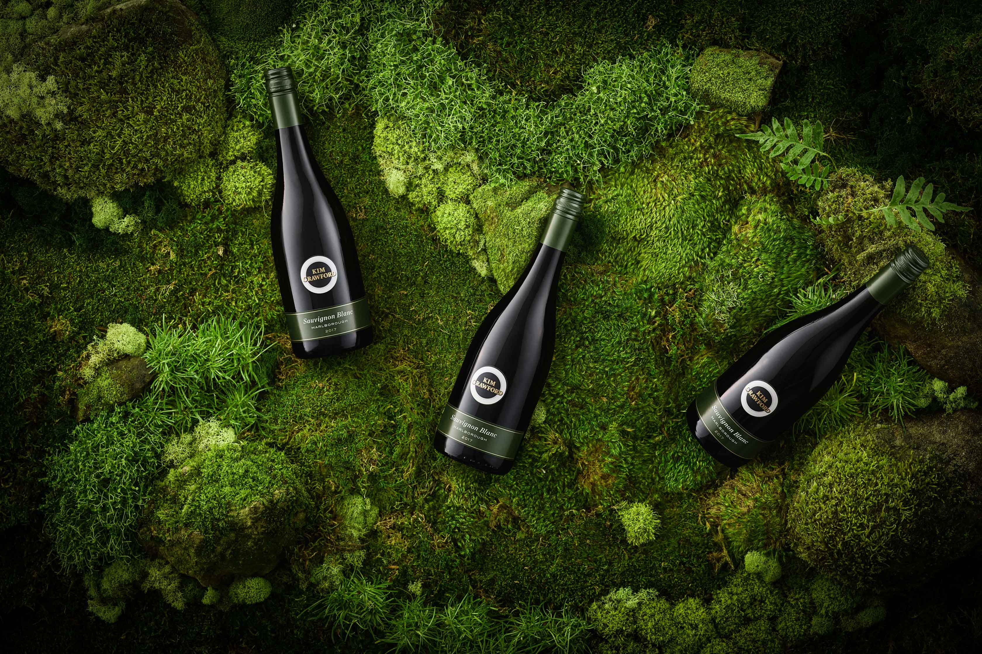 Moss_0278_02bottles